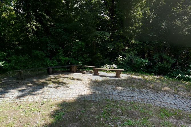 Izletište, Fruška gora, Rohalj baze Izletište, Fruška gora, Rohalj baze