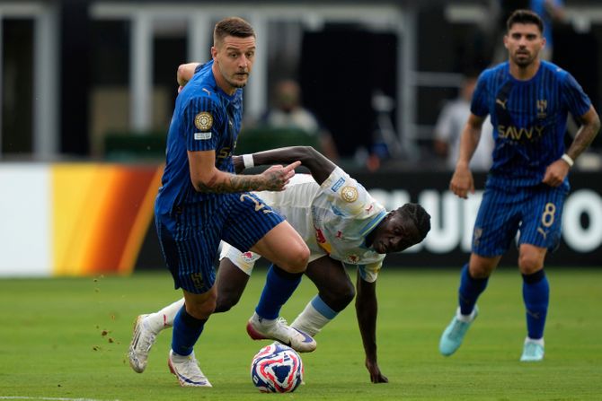 Sergej Milinković-Savić - FK Al Hilal - FK Salcburg Sergej Milinković-Savić - FK Al Hilal - FK Salcburg
