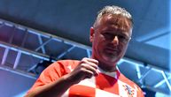 Hrvatska devojčica slavi rođendan uz Tompsona, nosi crnu beretku, u ruci bodež: Srbi poludeli zbog ovoga