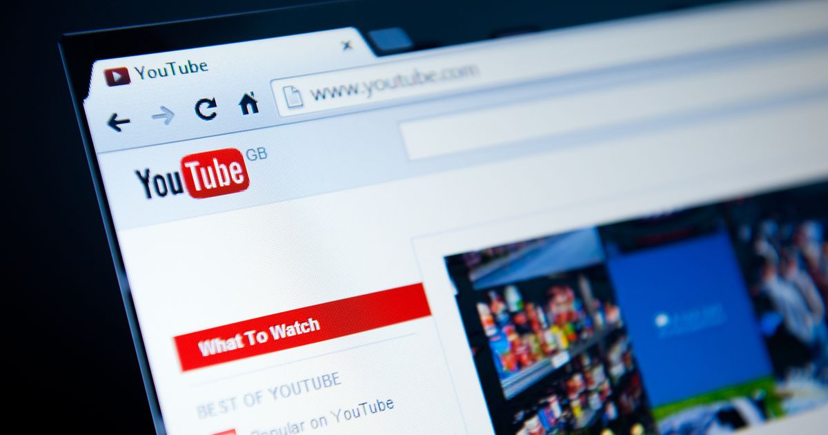 Is Your YouTube Feed Full of Trash? 3 Steps to Permanently Clean the Algorithm