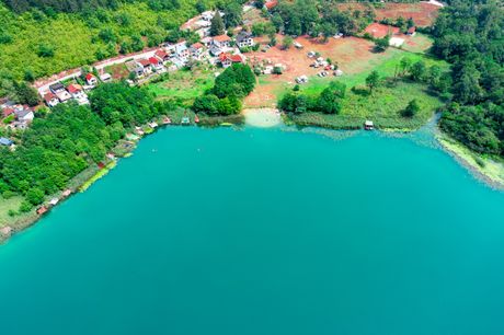 Boračko jezero, Konjic, Bosna, Bosna i Hercegovina Boračko jezero, Konjic, Bosna, Bosna i Hercegovina