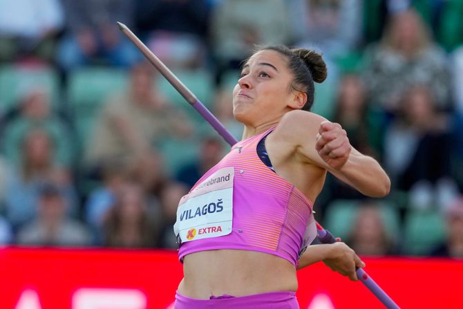 Adriana Vilagoš Adriana Vilagoš