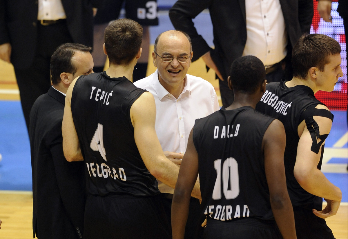 "Zahvaljujući tebi zavoleo sam Srbiju": Potresan oproštaj miljenika Grobara od Duška Vujoševića