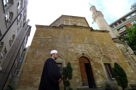Bajrakli džamija Bajrakli džamija