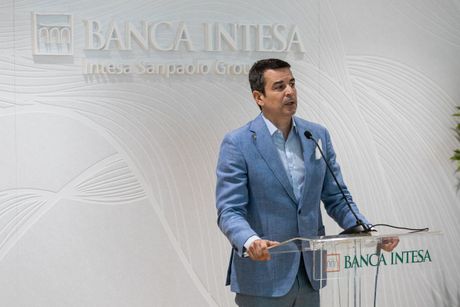 Banca Intesa Banca Intesa