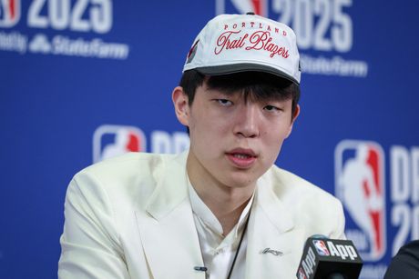 Kinez Hansen Yang Jang kineski Nikola Jokić Kinez Hansen Yang Jang kineski Nikola Jokić
