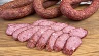 HITNO! Povlači se popularna KOBASICA - prenosi ozbiljnu ZARAZNU BOLEST!