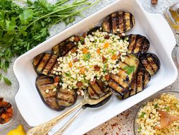 Grilovani patlidžan sa kuskus salatom