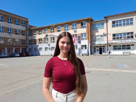 Marija i Teodora, takmičenje iz istorije Marija i Teodora, takmičenje iz istorije
