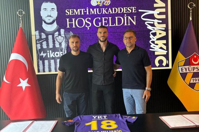 NIhad Mujakić NIhad Mujakić