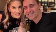 Eminu Jahović je zamenio 2 decenije mlađom plavušom: Brak Mustafe pred pucanjem, PONOVO je ostavljen?