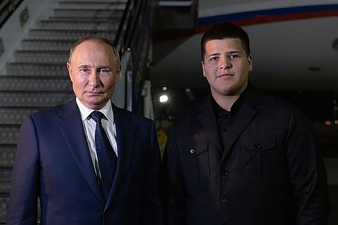 Vladimir Putin i Adam Kadirov Vladimir Putin i Adam Kadirov