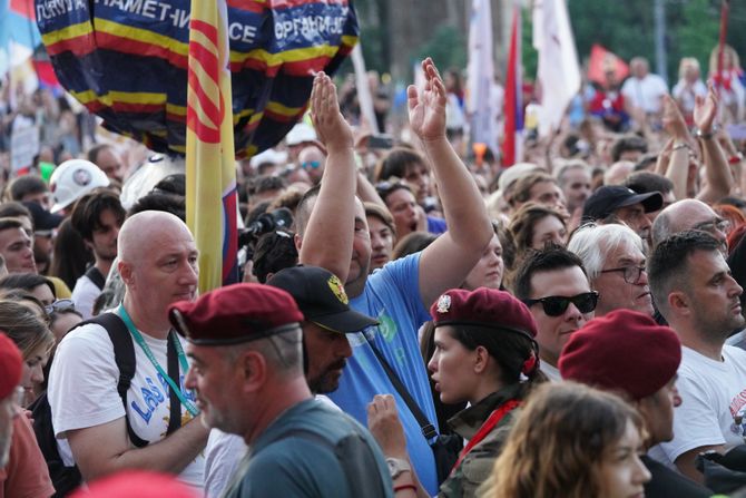 Obracanja protest Slavija