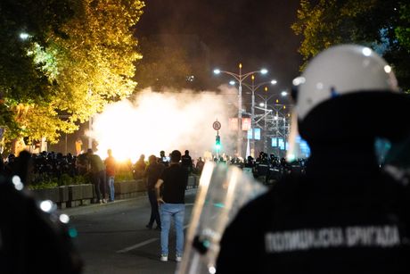 Policija protest sukob Policija protest sukob