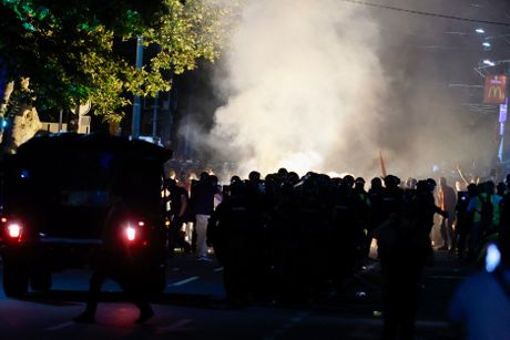 Policija protest sukob Policija protest sukob