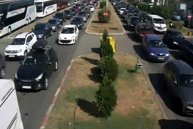 granica, granicni prelaz, bogorodica, severna makedonija, grcka, evzoni
