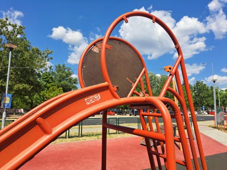 Dečije igralište, Arena, Novi Beograd, park Dečije igralište, Arena, Novi Beograd, park