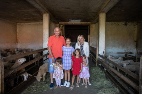 Ministarka Tatjana Macura, porodica Stanić Ministarka Tatjana Macura, porodica Stanić