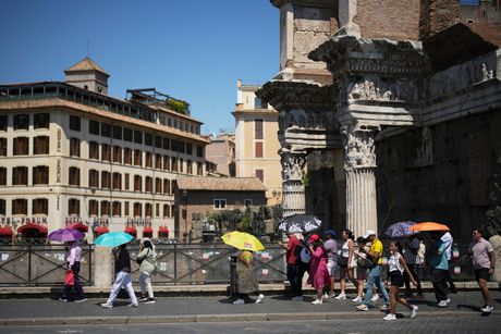 Italija vrućina toplotni talas visoke temperature leto Italija vrućina toplotni talas visoke temperature leto