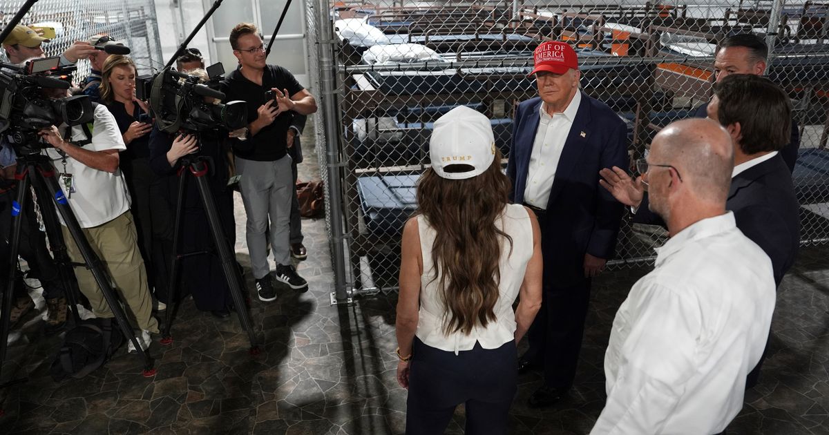 Tramp traži 152 miliona dolara za otvaranje Alkatraza: Čitav projekat košta preko 2 milijarde