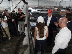 Pritvor za uhapšene imigrante poznat kao Aligator Alkatraz i Desantisov Gvantanamo