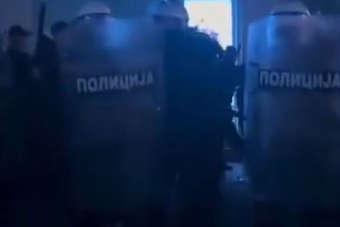 Policija napadnuta u Beogradu