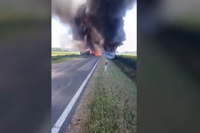 Sudar kamiona kod Šida Hrvatska saobraćajna nesreća