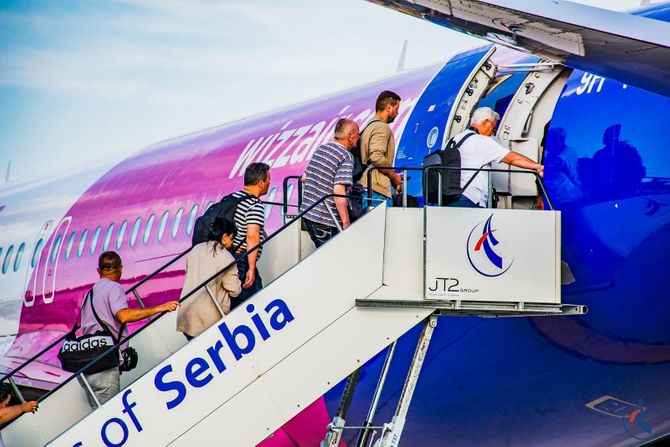 Aerodrom Konstantin Veliki
