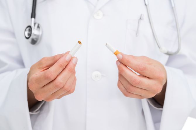 doktor, cigara