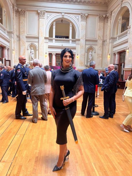 Biljana Jovanović, uručene sablje Biljana Jovanović, uručene sablje