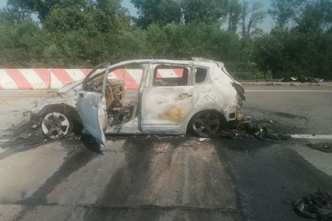 Požar naplatna rampa Obrenovac Požar naplatna rampa Obrenovac