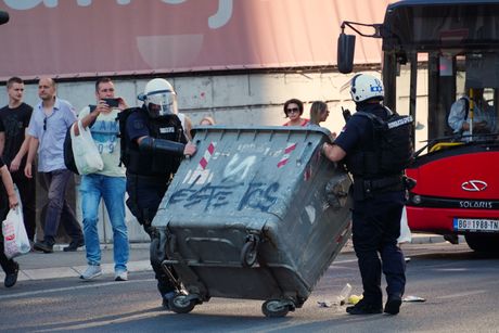 Blokade, protesti u Beogradu 4. jul Blokade, protesti u Beogradu 4. jul
