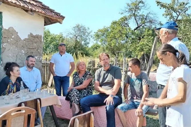 Porodica Domanović, Kragujevac, Gornje Jarušice Porodica Domanović, Kragujevac, Gornje Jarušice