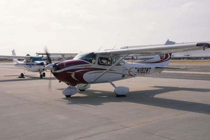 Ethan Guo Cessna 182 Q