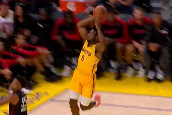 Lebron Džejms junior, Broni Lebron Džejms junior, Broni