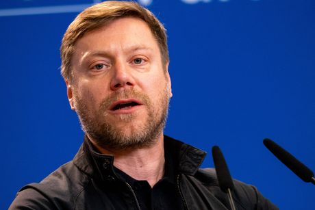 Martin Schirdewan, Martin Širdevan Martin Schirdewan, Martin Širdevan
