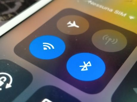 iPhone, WiFi, internet iPhone, WiFi, internet