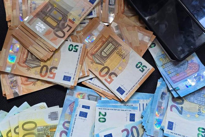 Hapsenje-OKG-Nedozvoljen prelaz granice i krijumcarenje ljudi Hapsenje-OKG-Nedozvoljen prelaz granice i krijumcarenje ljudi