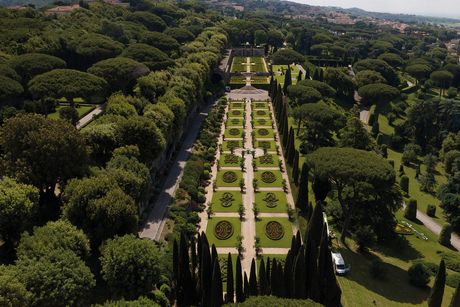 Vila Barberini, papska letnja rezidencija Vila Barberini, papska letnja rezidencija