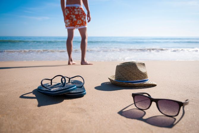 Nezaposleni muškarac na plaži Nezaposleni muškarac na plaži