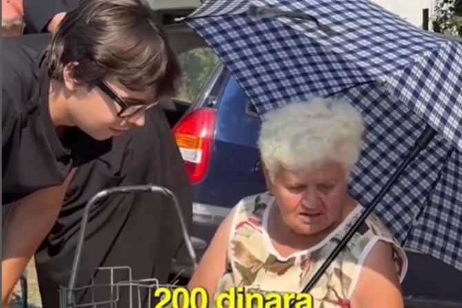 Luka i baka na pijaci Luka i baka na pijaci