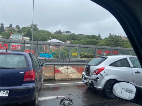 udes, saobraćajna nezgoda, most na adi udes, saobraćajna nezgoda, most na adi