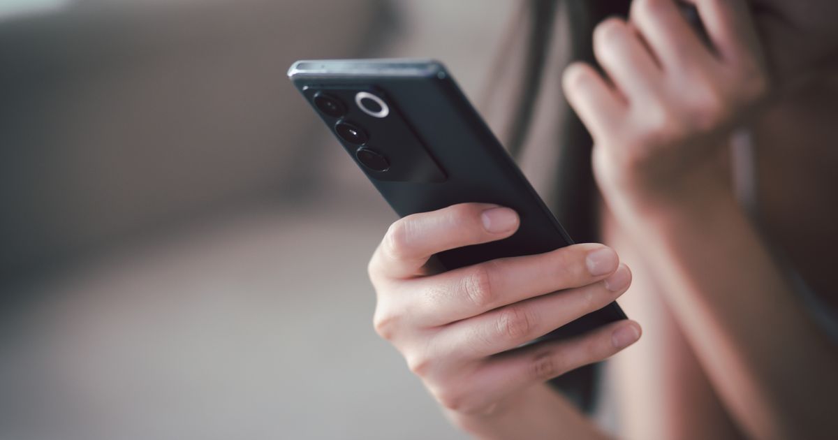 Važno upozorenje MUP o lažnim SMS porukama: Ovako vam skidaju novac sa računa, NE ODGOVARAJTE!