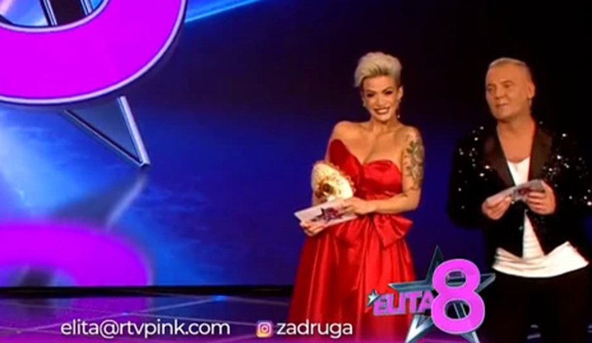 Počela poslednja Elitovizija! Dušica u haljini sa prorezima, Milan blista u šljokicama: Evo ko je u žiriju