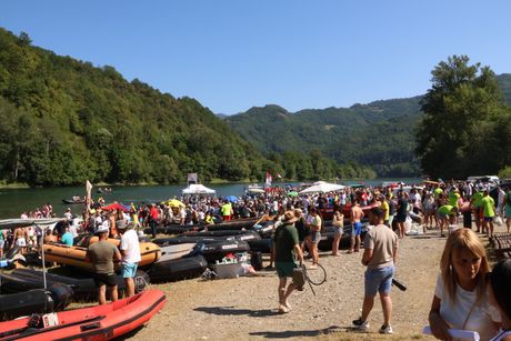 Drinska regata Ljubovija Drinska regata Ljubovija