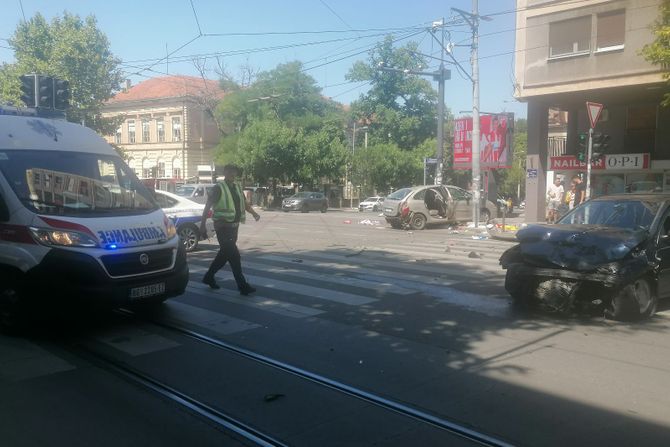 Saobraćajna nesreća Takovska Saobraćajna nesreća Takovska