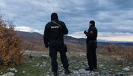 Velika protivteroristička akcija na severu Albanije: Policija opkolila kuću, čuju se povici "Alahu Akbar"!
