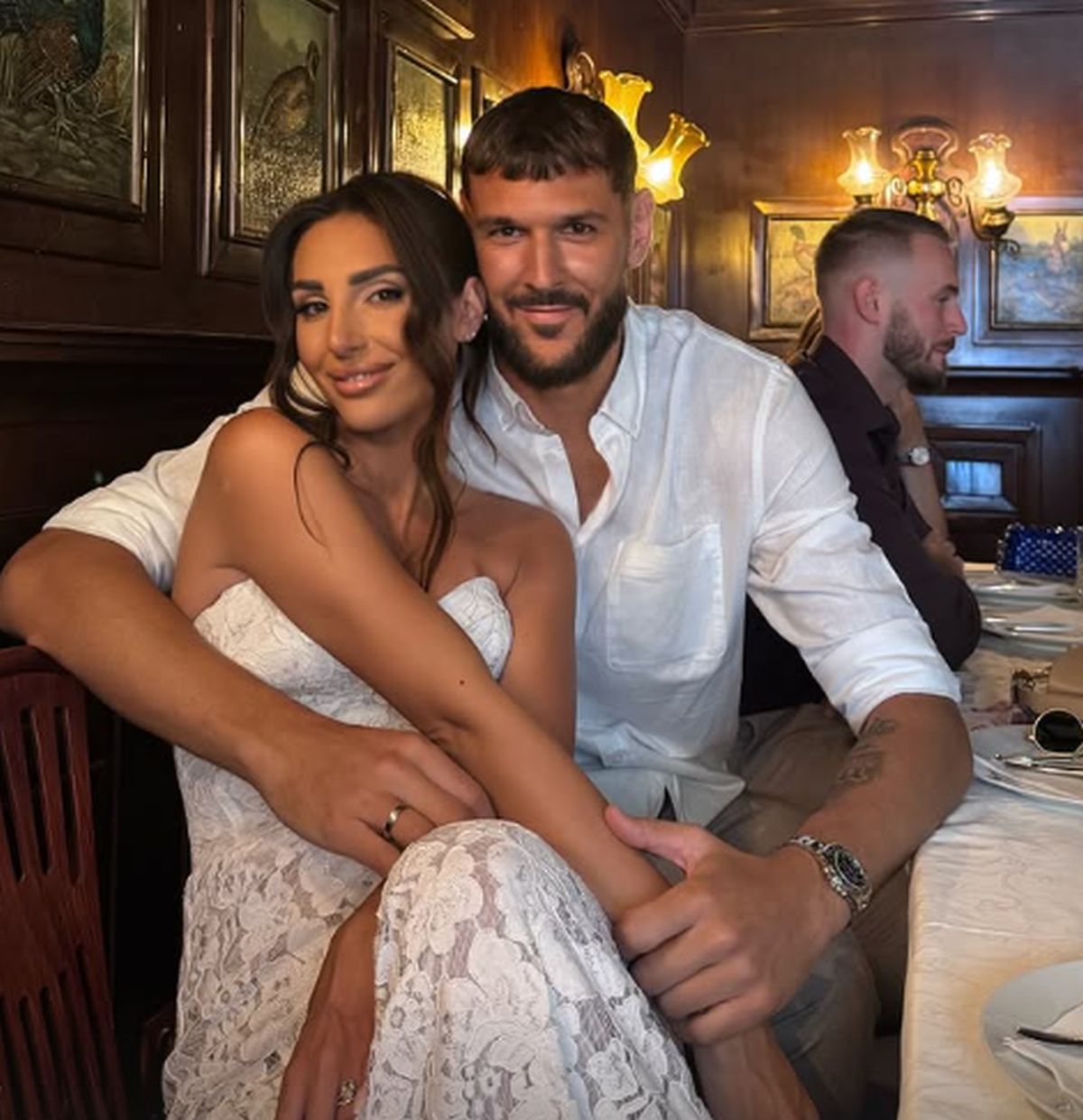 Ko je žena uhapšenog Uroša Plavšića? Lepa brineta bila u rijalitiju, nedavno se udala za bivšeg igrača Zvezde