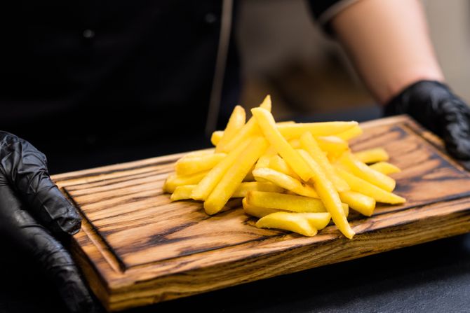 pomfrit, krompir, prženje krompira pomfrit, krompir, prženje krompira
