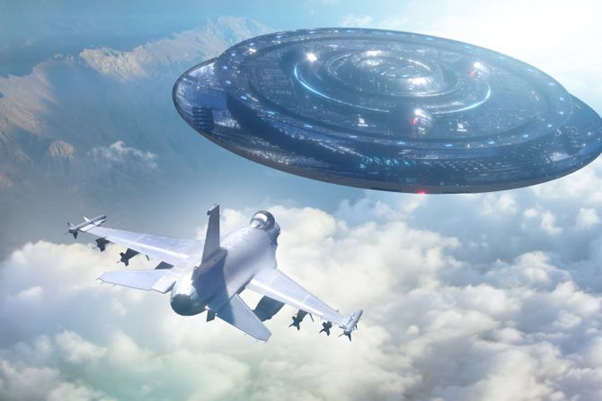 Borbeni avion i NLO Borbeni avion i NLO